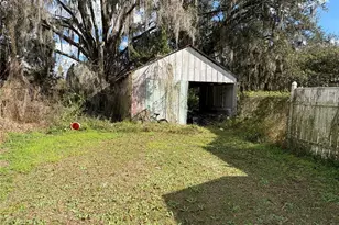 414 S Wiggins Rd, Plant City, FL 33566 - Photo 6