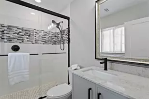 262 30th St N, Saint Petersburg, FL 33713 - Photo 22