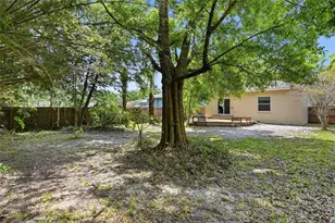 8127 N Packwood Ave, Tampa, FL 33604 - Photo 32