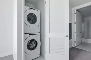 400 Central Ave, Saint Petersburg, FL 33701 - Photo 40