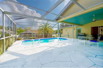 7404 Cool Breeze Court, Spring Hill, FL 34607 - Photo 2