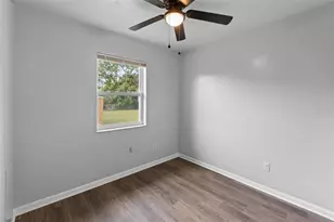 6314 Holiday Dr, Spring Hill, FL 34606 - Photo 10