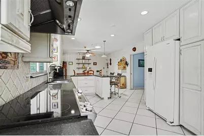 1350 Eckles Drive, Tampa, FL 33612 - Photo 10