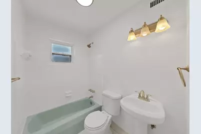 7098 Holiday Drive, Spring Hill, FL 34606 - Photo 20