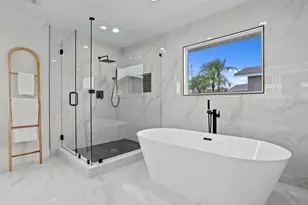 109 Poinciana Ln, Largo, FL 33770 - Photo 14