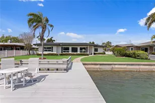 109 Poinciana Ln, Largo, FL 33770 - Photo 10