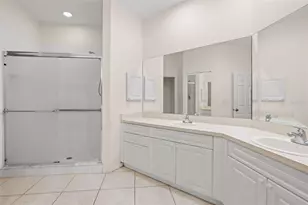 6600 100th Way N, Saint Petersburg, FL 33708 - Photo 18