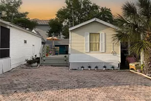 21027 Lazy Days Cir, Lutz, FL 33558 - Photo 1