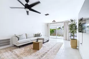 1920 New Hampshire Ave NE, Saint Petersburg, FL 33703 - Photo 8