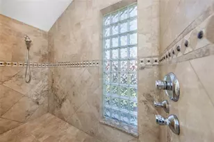 9821 Bay Island Dr, Tampa, FL 33615 - Photo 18