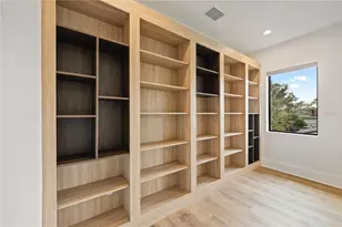 7821 3rd Ave S, Saint Petersburg, FL 33707 - Photo 24