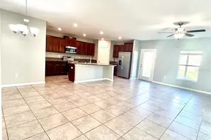 6821 Blue Moon Wy, Sun City Center, FL 33573 - Photo 10