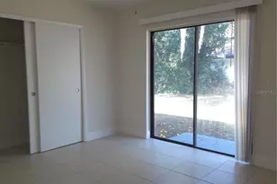 10410 N Ojus Dr, Tampa, FL 33617 - Photo 18