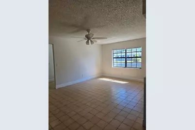 10410 N Ojus Drive, Tampa, FL 33617 - Photo 22