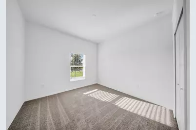 5841 Riverston Avenue, Wesley Chapel, FL 33545 - Photo 32