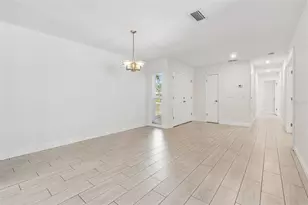 4710 Southbreeze Dr, Tampa, FL 33624 - Photo 10