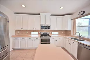 4646 Pointe O Woods Dr, Wesley Chapel, FL 33543 - Photo 14