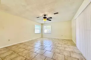 9099 108th Ave, Seminole, FL 33777 - Photo 10