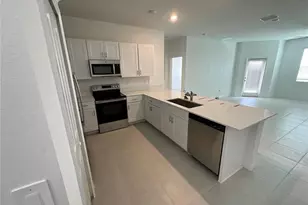 32188 Spiceberry St, San Antonio, FL 33576 - Photo 4