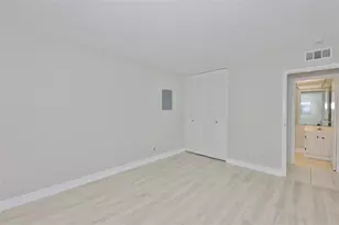 202 Bedford St, Sun City Center, FL 33573 - Photo 30