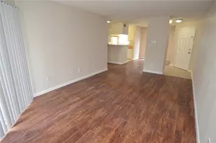 8756 Mallard Reserve Dr, Tampa, FL 33614 - Photo 14
