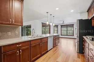 1212 Weybridge Ln, Dunedin, FL 34698 - Photo 16