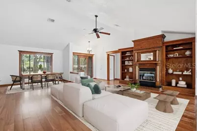 1212 Weybridge Lane, Dunedin, FL 34698 - Photo 10