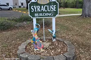 8186 Terrace Garden Dr N, Saint Petersburg, FL 33709 - Photo 2