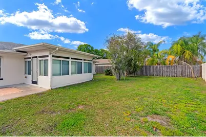 1916 Cloverdale Court, Lutz, FL 33549 - Photo 22
