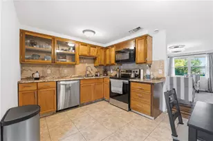 39502 9th Ave, Zephyrhills, FL 33542 - Photo 16