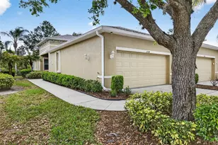 2334 Oakley Green Dr, Sun City Center, FL 33573 - Photo 2