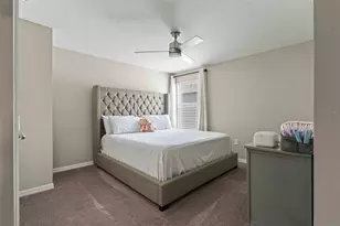 7512 Wallflower Trl, Wesley Chapel, FL 33545 - Photo 32