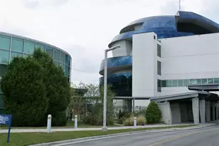 5156 Tennis Ct Cir, Tampa, FL 33617 - Photo 28