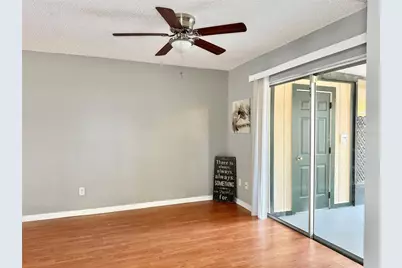 5156 Tennis Court Circle, Tampa, FL 33617 - Photo 6