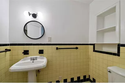 2918 W Coachman Avenue, Tampa, FL 33611 - Photo 32
