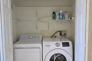 30058 Granda Hills Ct, Wesley Chapel, FL 33543 - Photo 14