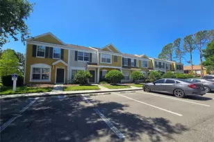 30058 Granda Hills Ct, Wesley Chapel, FL 33543 - Photo 2