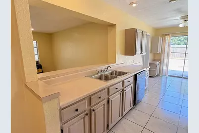 1219 Julian Lane Drive, Tampa, FL 33619 - Photo 8