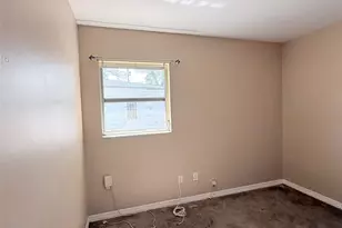 1219 Julian Ln Dr, Tampa, FL 33619 - Photo 18