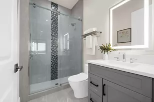 402 Hillsborough St, Palm Harbor, FL 34683 - Photo 48