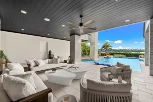 402 Hillsborough St, Palm Harbor, FL 34683 - Photo 58