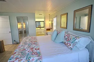 46 Palm Forest Dr, Largo, FL 33770 - Photo 2