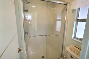 46 Palm Forest Dr, Largo, FL 33770 - Photo 10