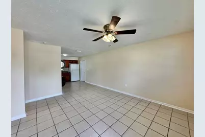 10015 N Aster Avenue #B, Tampa, FL 33612 - Photo 4