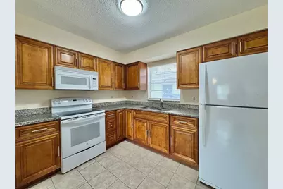 10015 N Aster Avenue #B, Tampa, FL 33612 - Photo 10