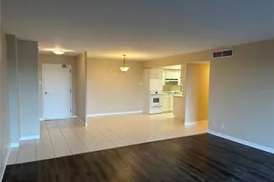 10355 Paradise Blvd, Treasure Island, FL 33706 - Photo 6