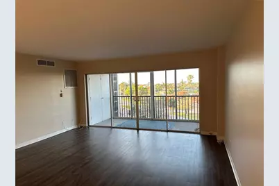 10355 Paradise Boulevard #414, Treasure Island, FL 33706 - Photo 4