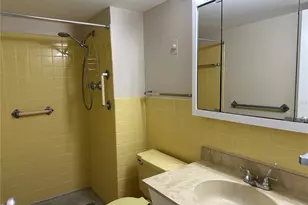 10355 Paradise Blvd, Treasure Island, FL 33706 - Photo 16