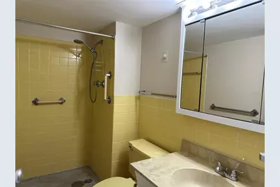 10355 Paradise Boulevard #414, Treasure Island, FL 33706 - Photo 16