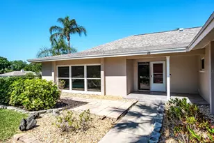 75 Woodcutter Ln, Palm Harbor, FL 34683 - Photo 10